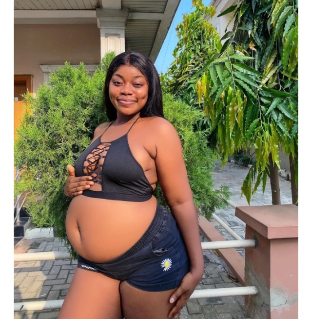 “I Am Tired Of Hiding It “Comedian Ashmusy reveal Photos Of her 6 Months old Pregnancy