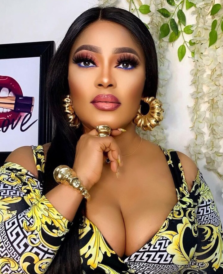 Actress, Biodun Okeowo Flaunt Her Beautiful Car With Personalized License Plate Number (Photos)