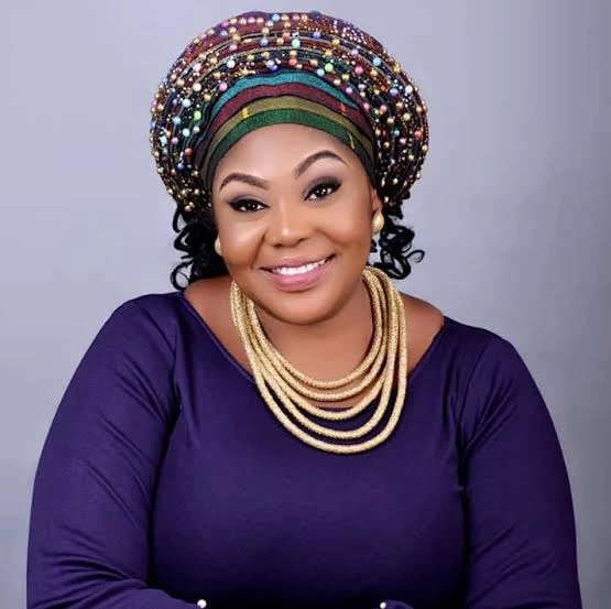 “HUBBY IS COOKING TODAY “- Chinyere Udoma Share Video Of Her Husband Cooking Skills In The Kitchen