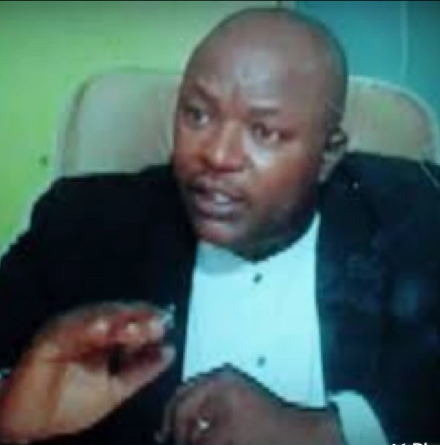 VETERAN ACTOR, ADEBAYO SALAMI PAYS TRIBUTE TO HIS FRIEND YOMI OGUNMOLA WHO DIED 18 YEAR AGO (VIDEO)