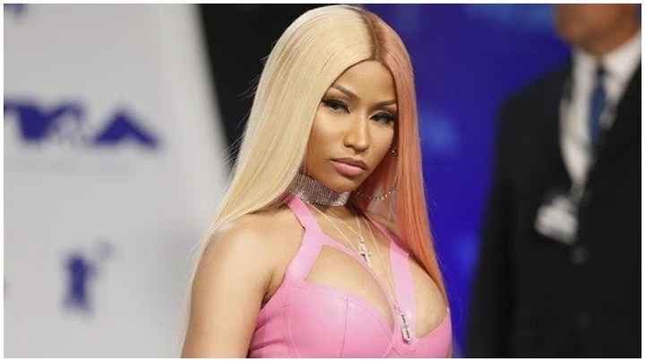 Nicki Minaj celebrates her 39th birthday being absolutely nak3d (Photos)