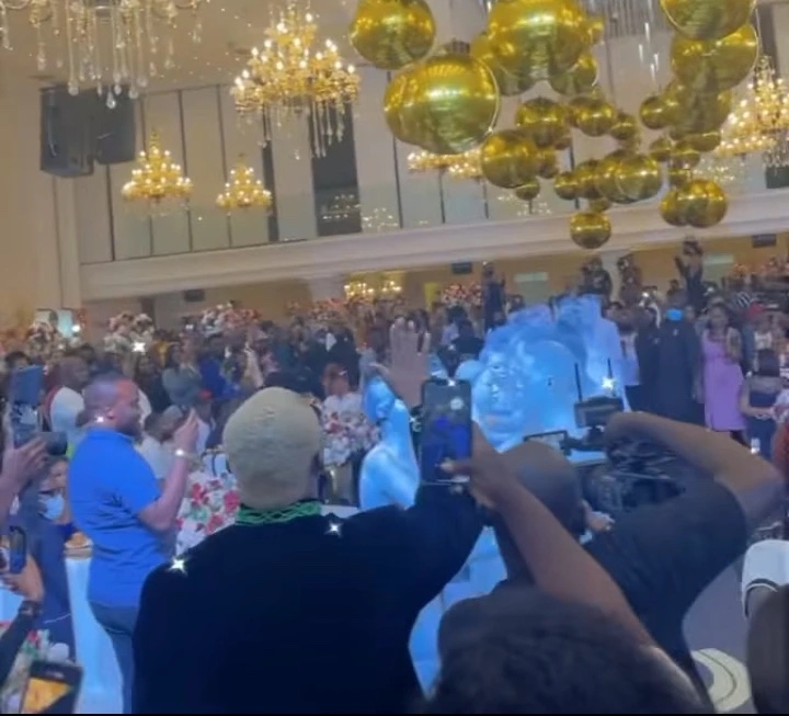 Socialite Pretty Mike Attend An Event In Lagos With His “Spiritual Entourage” (Video/Photos)