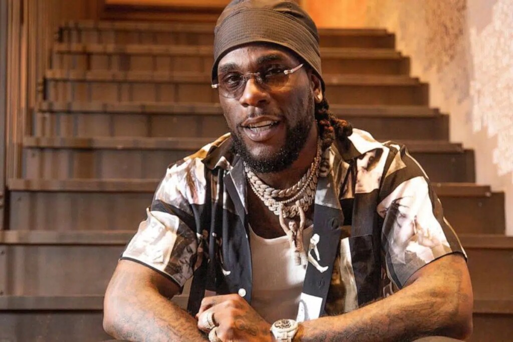 Burna Boy warns overzealous fans to desist from jumping on stage [VIDEO]