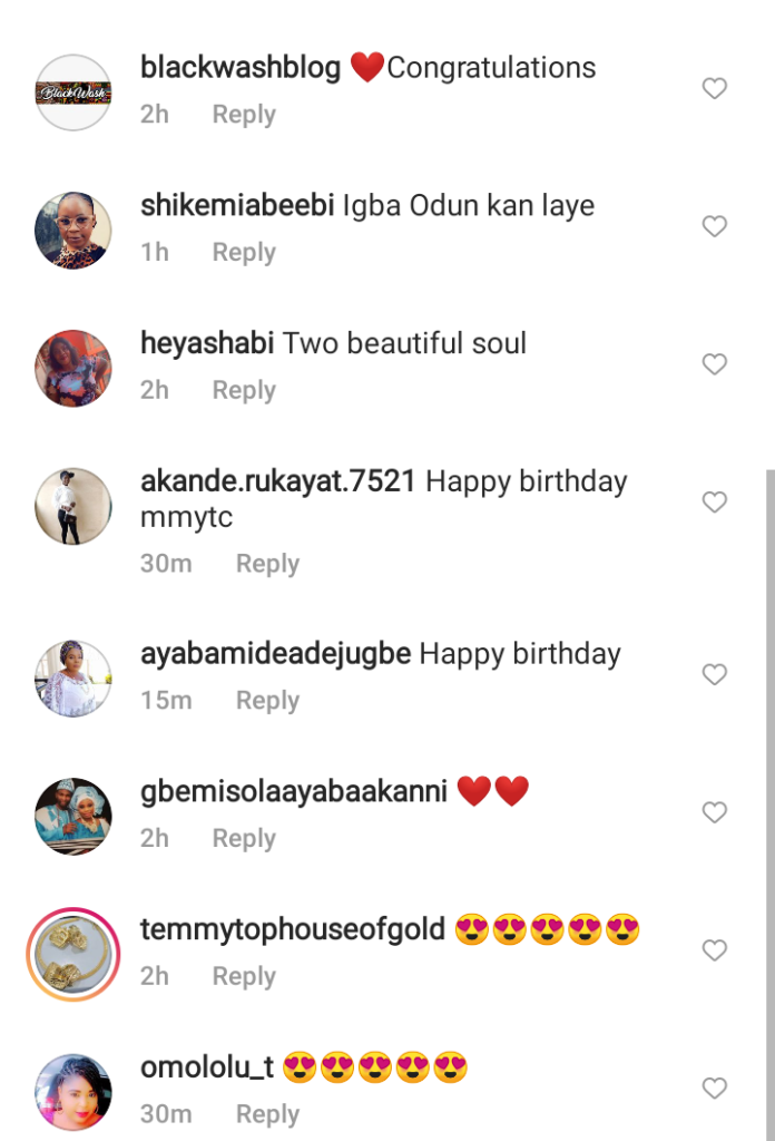 “She’s a good wife” – Fans Praise Actress Mo Bimpe As She Knee Down To Present Her Birthday Gift To Her Husband Lateef Adedimeji On His Birthday (Video)