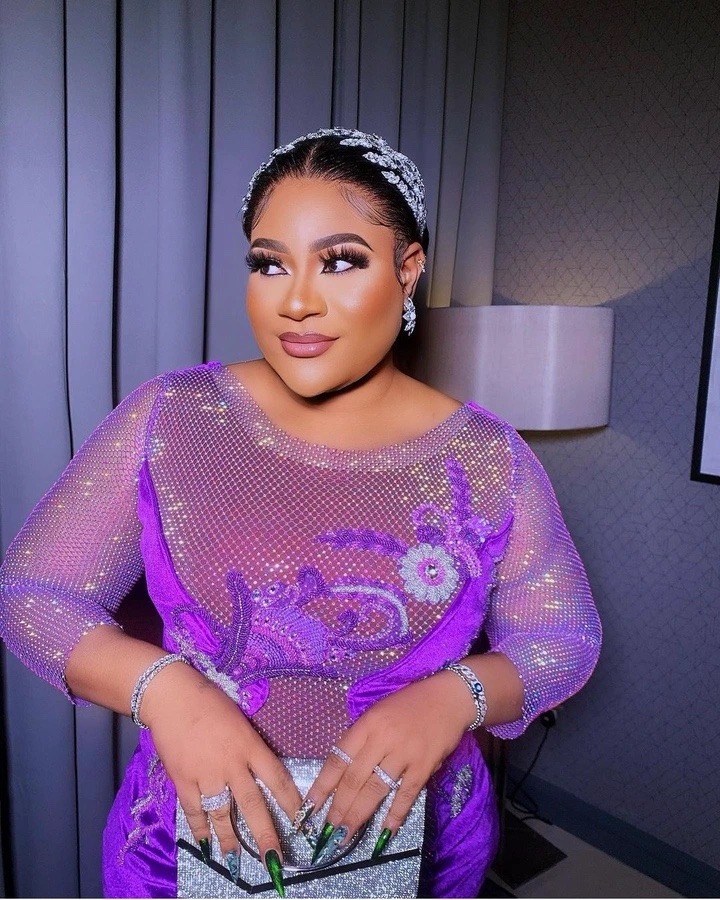 “Be calming down please” Fans React As Nkechi Blessing Posted A New Video Of Her Dancing To Davido's Song