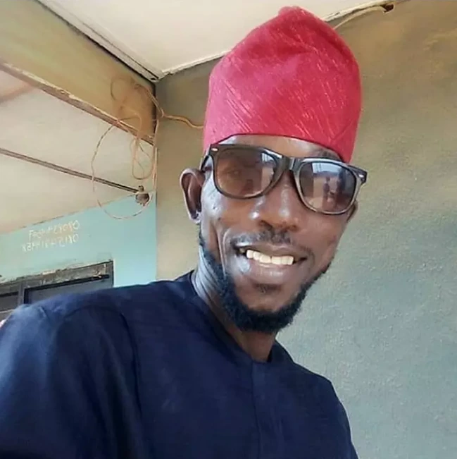 Meet Yoruba Comic Actor, Dejo Tunfulu,His late Wife, 2 Beautiful Daughters And Grandchildren (Photos)