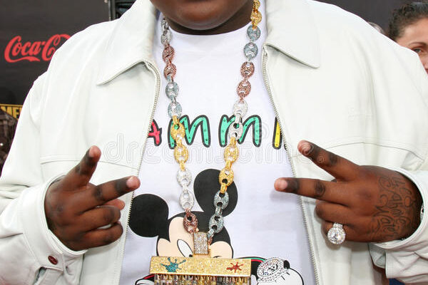 Sean Kingston biography, age, wiki, family and net worth.