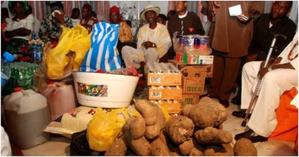 “One Tuber Broke”: Nigerian Family Turns down Man’s 400 Big Yams for Daughter’s Bride Price, Gives Reason