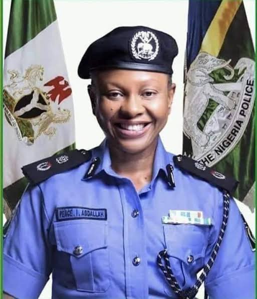 Check Out 10 Most Beautiful Police Officers in Nigeria (Photos)