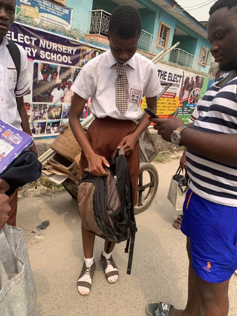 "She is really God sent and deserves an award” – Secondary school girl saves stranger who collapse on road after his inhaler finished (Photos)