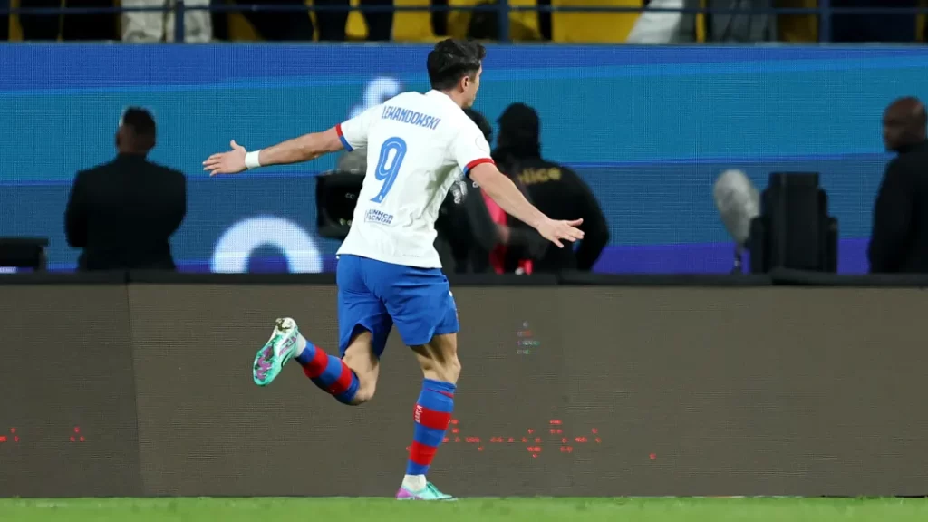 Barcelona 2-0 Osasuna: Barcelona secures a spot in the Supercopa final with a lackluster performance.